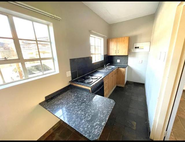 2 BEDROOM APARTMENT FOR SALE IN DASSIE RAND